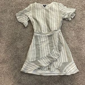 Express dress (size medium)